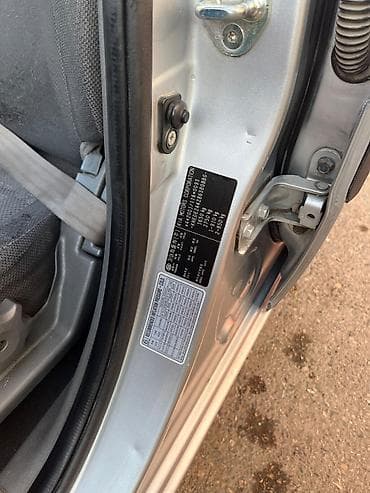 10 lt 663: Kia Rio: 1.5 l | 2008 il Hetçbek — 7