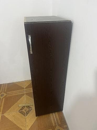 Mebel dolab 3 ədəd – tünd qəhvəyi rəng, dikdörtəbə formalı, yan