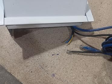 elektron saat: Masa üstü qutulu rozetka və bağlantı modulu - Gömülə bilən alüminium — 3