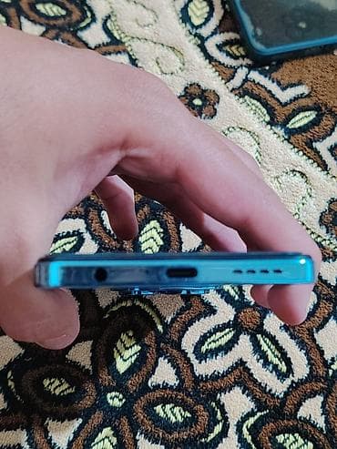 samsung fold 4: Smartfon – mavi rəng - Arxa kamera: 108 MP əsas modul ilə “Triple — 3