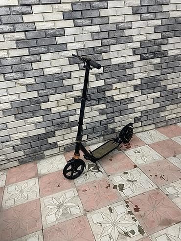 Şəhər içi rahat hərəkət üçün yığcam və praktik kick-skuter. - Rəng lalafo.az -da Şəhər içi rahat hərəkət üçün yığcam və praktik kick-skuter. - Rəng