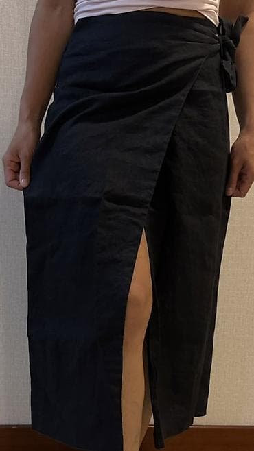 Qadın geyim dəsti - Üst: çiçək naxışlı crop bluz. Boğazı açıq — 2