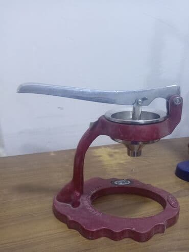 nar soku cəkən: Sitrus presi – əl ilə işləyən mexaniki model - Material: Döküm gövdə — 3