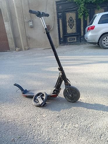 Транспорт: Skuterin təkəri qırılıb işiğı yoxdu və getmir amma batareyası işləhdir — 2