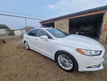 Boşqablar: Model: Ford Fusion (ağ rəng, sedan gövdə) Xarici: - Zərif, xrom ön — 2