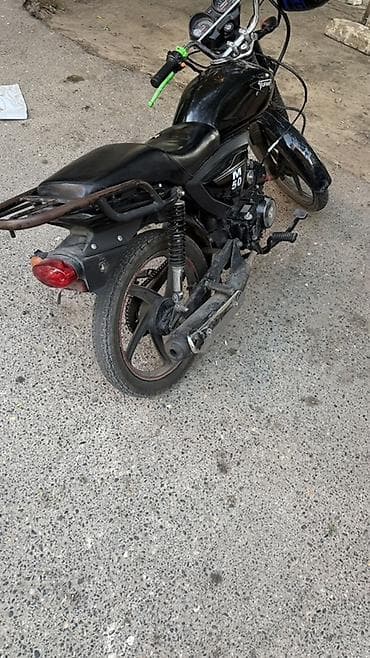 eylec diski: Moped/motosiklet – Turan M50, qara rəngdə - Mühərrik: 50cc (M50 — 3