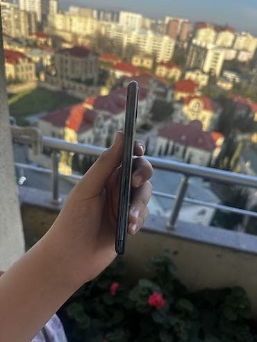 iphone pro max: IPhone 11 Pro Max, Space Gray — 3