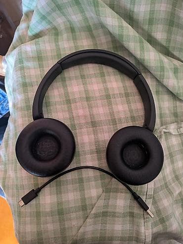 Qulaqlıq (over-ear/on-ear) və USB-A – micro-USB şarj kabeli - at lalafo.az Qulaqlıq (over-ear/on-ear) və USB-A – micro-USB şarj kabeli -
