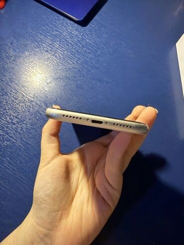 ilkin odənişsiz iphone: IPhone 11, 64 GB, Ağ, Face ID — 8