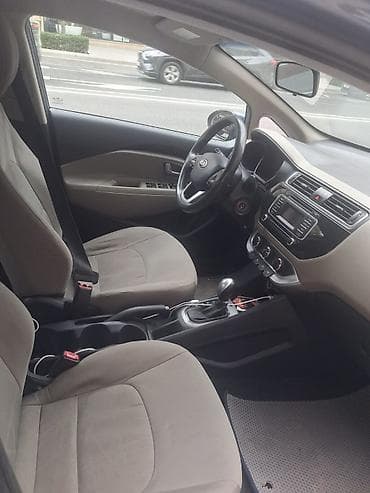 audi a5: Kia Rio sedan - Kuzov: sedan, tünd mavi rəng - Mühərrik: benzin - — 5