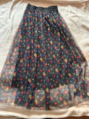 ağ qadın ətəkləri: Ətək yeni kimidir 5azn — 1