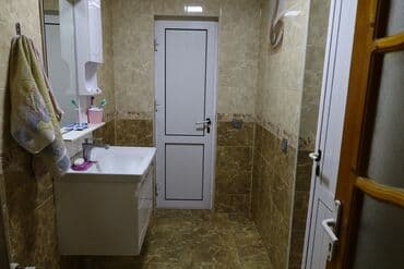 qutqaşınlı küçəsi: 6 otaqlı, 300 kv. m, Orta təmir — 23