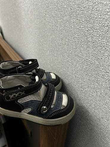 Dəstlər: Uşaq sandalı - Model: bağlanması yapışqan (velkro) olan, iki cərgəli — 1