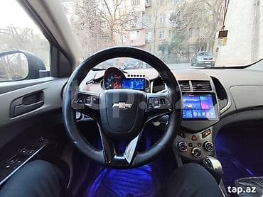 Chevrolet Aveo: 1.4 l | 2013 il 310000 km Sedan — 5