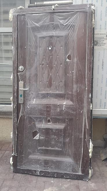 Giris qapisi 205/97sm 110azn Qarayev 5552 leli Dəmir giriş qapısı