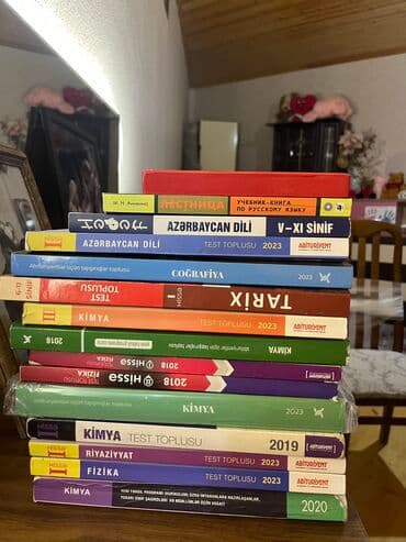 объявление о репетиторстве начальные классы: Qiymet razilasma yolu ile olacaq. Kitablar yeni veziyyetdedir. Ici — 1