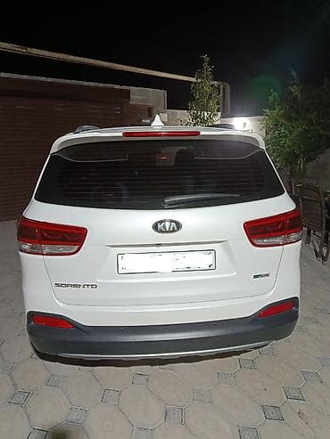 mapet 50 kub: Kia Sorento – ağ rəngli, tam ölçülü SUV. SATILMIR İRONNİDİR Xarici: - — 2