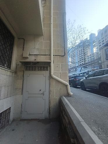 azadliq ev: Bakı, 2 otaqlı, Köhnə tikili, m. İçərişəhər, 57 kv. m — 6