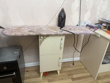 Məişət əlcəkləri: Dəzgahlı ütü masası - Quraşdırıla bilən, katlanan ütü masası: ikiqat — 1