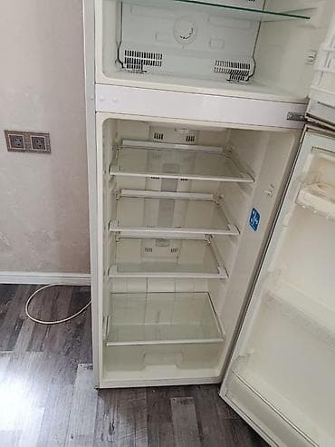 soyduc: 2 qapılı Beko Soyuducu Satılır, rəng - Ağ — 3