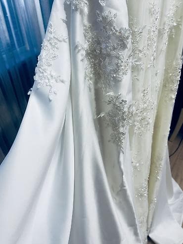 dini paltarlar: Gəlinlik – klassik A-kəsim, bədən quruluşunu vurğulayan ətəkli model - — 5