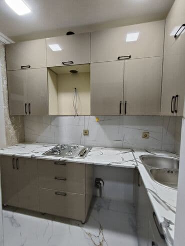 qaz sayğaci: Sifarişlə mətbəx dəsti, Özü çəkən petlələr, Sadə laminat, Kredit yoxdur, Ünvandan götürmə, Pulsuz çatdırılma, Ödənişli çatdırılma — 1