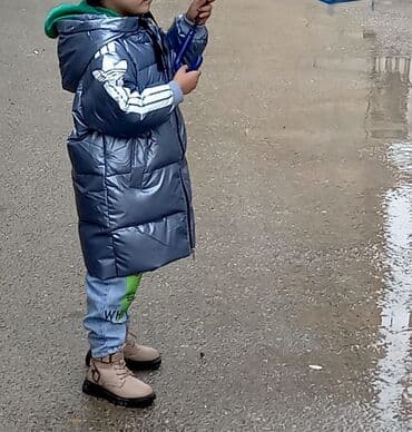 куртка на мальчика: 2 dəfə geyinilib təzə kimidi 45 m alınıb uzun modeldi 5,6 yaş son — 1