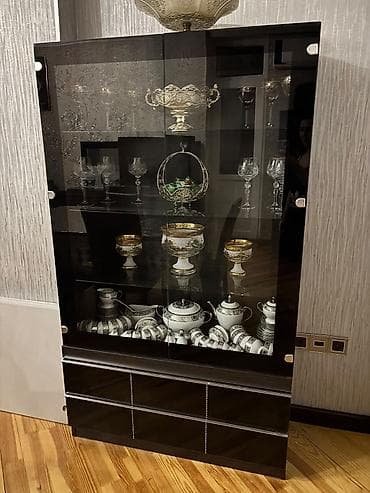 dekor ref: Qablar daxil deyil. Hec bir deffekti yoxdur. 2si biryerde satilir — 1