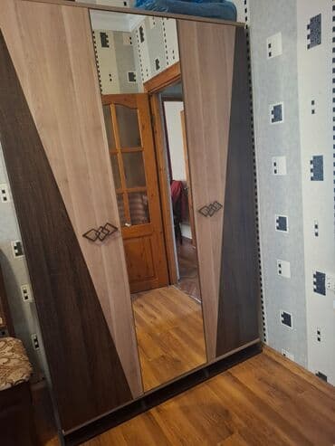 Kupe, 3 qapılı Düz dolab, Qarderob, paltar dolabı