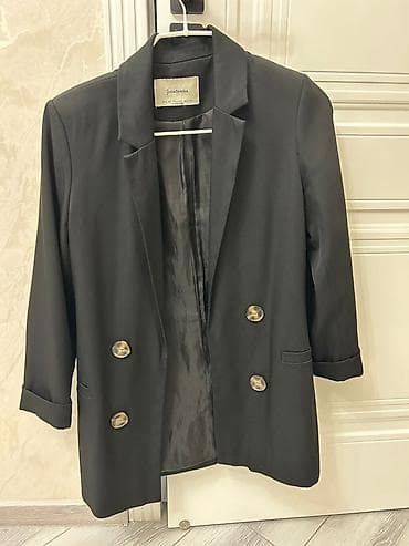 Пиджаки: Satılır. Vəziyyəti yaxşıdır. Geyinilmədiyi üçün satılır Stradivarius — 1