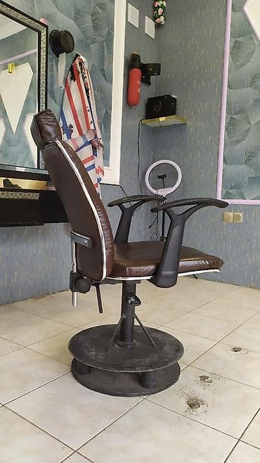 Rəflər, etajerkalar: Bərbər/kosmetoloji kreslo - Rəng: tünd qəhvəyi oturacaq və bel — 2