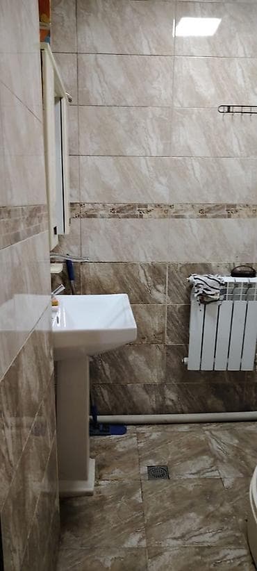 sabranda kirayə ev: Satılır 2 otaqlı köhnə tikili 65 m², Həzi Aslanov m. Bakı şəhərində — 3
