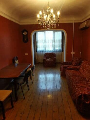 9 ci mikrorayon satilan evler: Bakı, 3 otaqlı, Köhnə tikili, 76 kv. m — 1