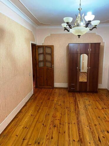 ist petrol tbilisi prospekti: Bakı, 3 otaqlı, Köhnə tikili, m. Nizami, 82 kv. m — 5