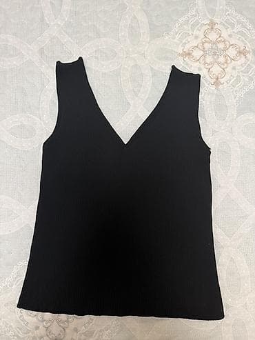futbolkalar: Qara rəngli qadın maykası/top - Brend: Dilvin (etiketi qopub) - Model — 1