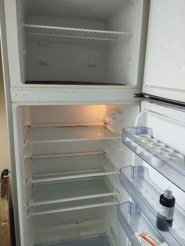 Техника для напитков: 2 двери Beko Холодильник Продажа, цвет - Серебристый — 3