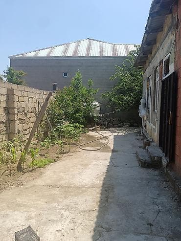 ev menzil: 4 otaqlı, 3 kv. m, Kredit yoxdur, Orta təmir — 3