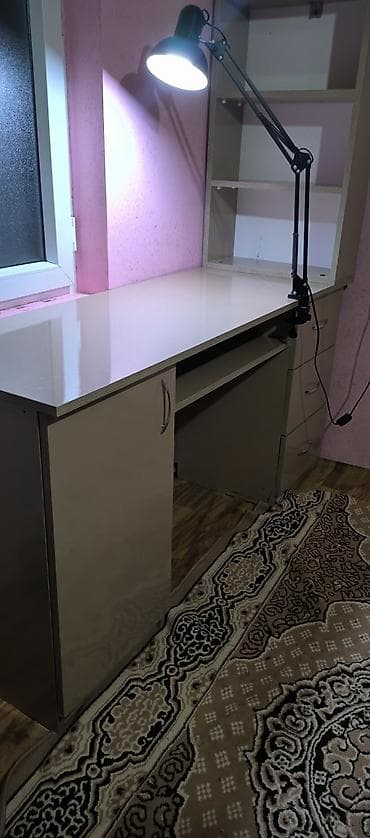 2el dolablar: İşlənmiş, Manikür üçün masa, Güzgüsüz — 4