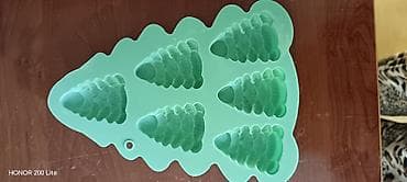 Şirniyyat məhsulları: 1 eded qəlib. Yolka üçün. Şokolad və marmelad üçün Sumqayıt — 1