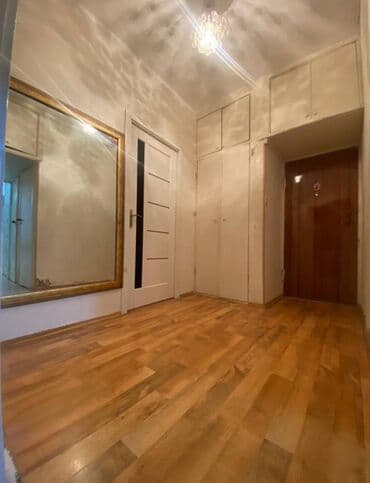 9 ci mikrorayon satilan evler: Bakı, 3 otaqlı, Köhnə tikili, 90 kv. m — 6