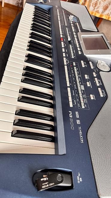 Синтезатор, Korg — 2