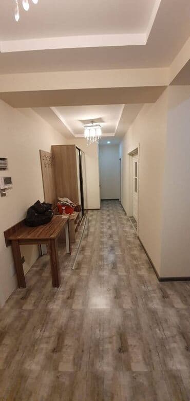 maştağa kiraye: Yeni Günəşli qəsəbəsi, AB massivində, Yeni Tikili 13 mərtəbəli binanın — 8