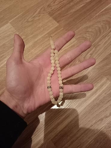 Qol saatları və aksesuarlar: Məhsul: Ağ rəngli təsbeh Təsvir: - Klassik dizaynlı təsbeh, südlü-ağ — 1