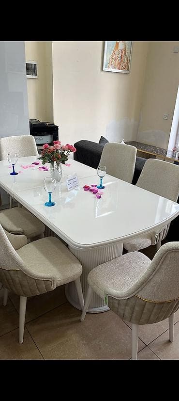 kuxna usdolu: Mətbəx üçün, Açılmayan, Dördbucaq masa, 6 stul — 1