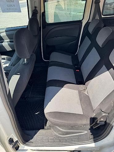 e 3 2: Fiat Doblo: 1.5 l | 2012 il 38000 km Van/Minivan — 7