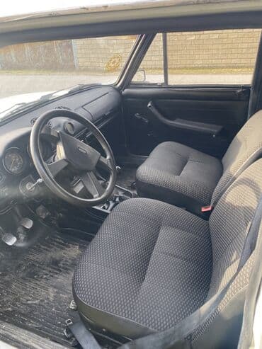 Yalnız mal qara ile baret olunur VAZ 2106, ağ rəng, sedan kuzov lalafo.az -da Yalnız mal qara ile baret olunur VAZ 2106, ağ rəng, sedan kuzov