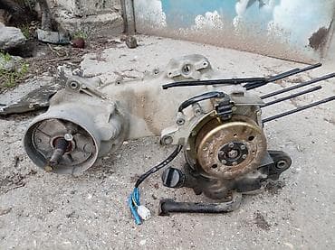 Moped 49 kub bloku yaxşı vəziyətdə dinama və sayrə şeylər üstündə