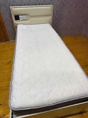 trimo mebel: Rəxşəndə🦋 Çarpayi satılır. Qiymət 100 manat. Matras var. Ünvan — 1