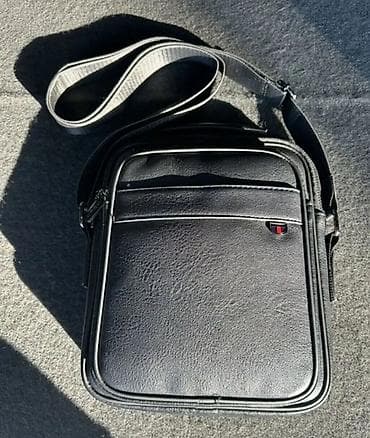 kişi sumka: Kişi üçün çiyin çantası – qara rəng - Material: süni dəri — 1
