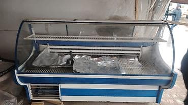 Soyuducu vitrin — 2 səviyyəli, şüşəli ön panel və üst rəfli vitrin